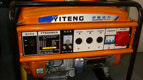 出售5千瓦三相汽油發(fā)電機(jī)，小型門市應(yīng)急汽油發(fā)電機(jī)