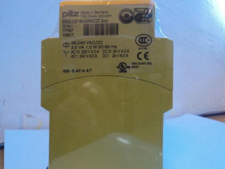 777520 PNOZ XV3.1P 30/24VDC