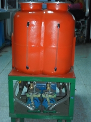 供應(yīng)發(fā)泡機(jī)、噴涂機(jī)、澆注機(jī) 河北省大城縣富民保溫設(shè)備廠