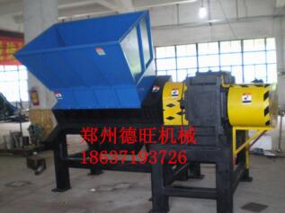 河北電瓶拆解機(jī)，電動(dòng)車電瓶分解機(jī)成套設(shè)備，高效電瓶拆解分離機(jī)