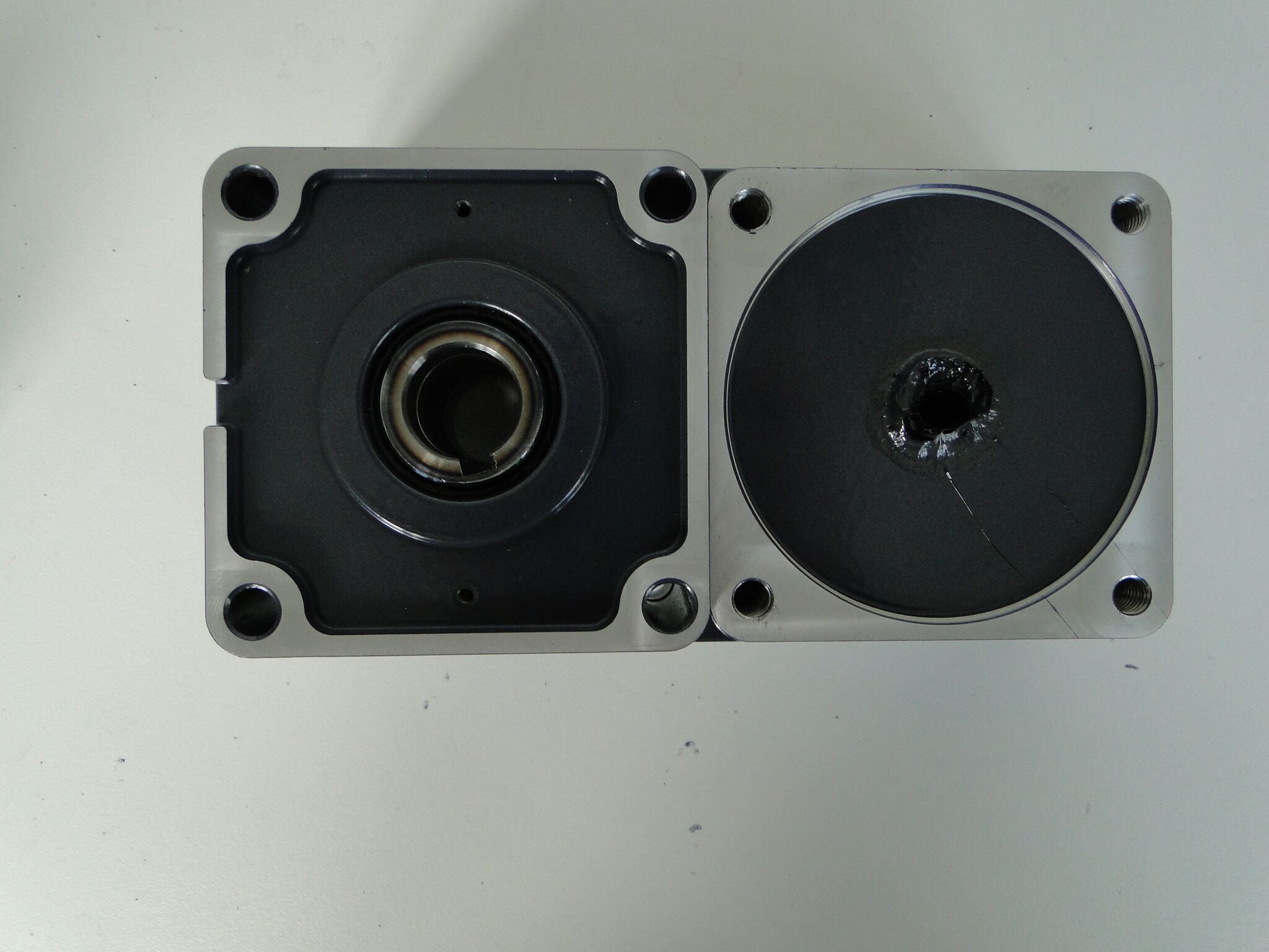 AGV專(zhuān)用馬達(dá) 無(wú)刷直流馬達(dá)24V 400W SPG無(wú)刷直流