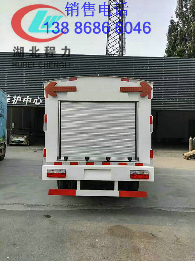 石家莊高速護(hù)欄維護(hù)車廠家電話