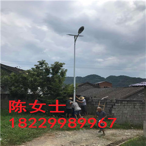 湖南浩峰照明LED新農(nóng)村太陽能路燈價(jià)錢長(zhǎng)沙縣路燈批發(fā)