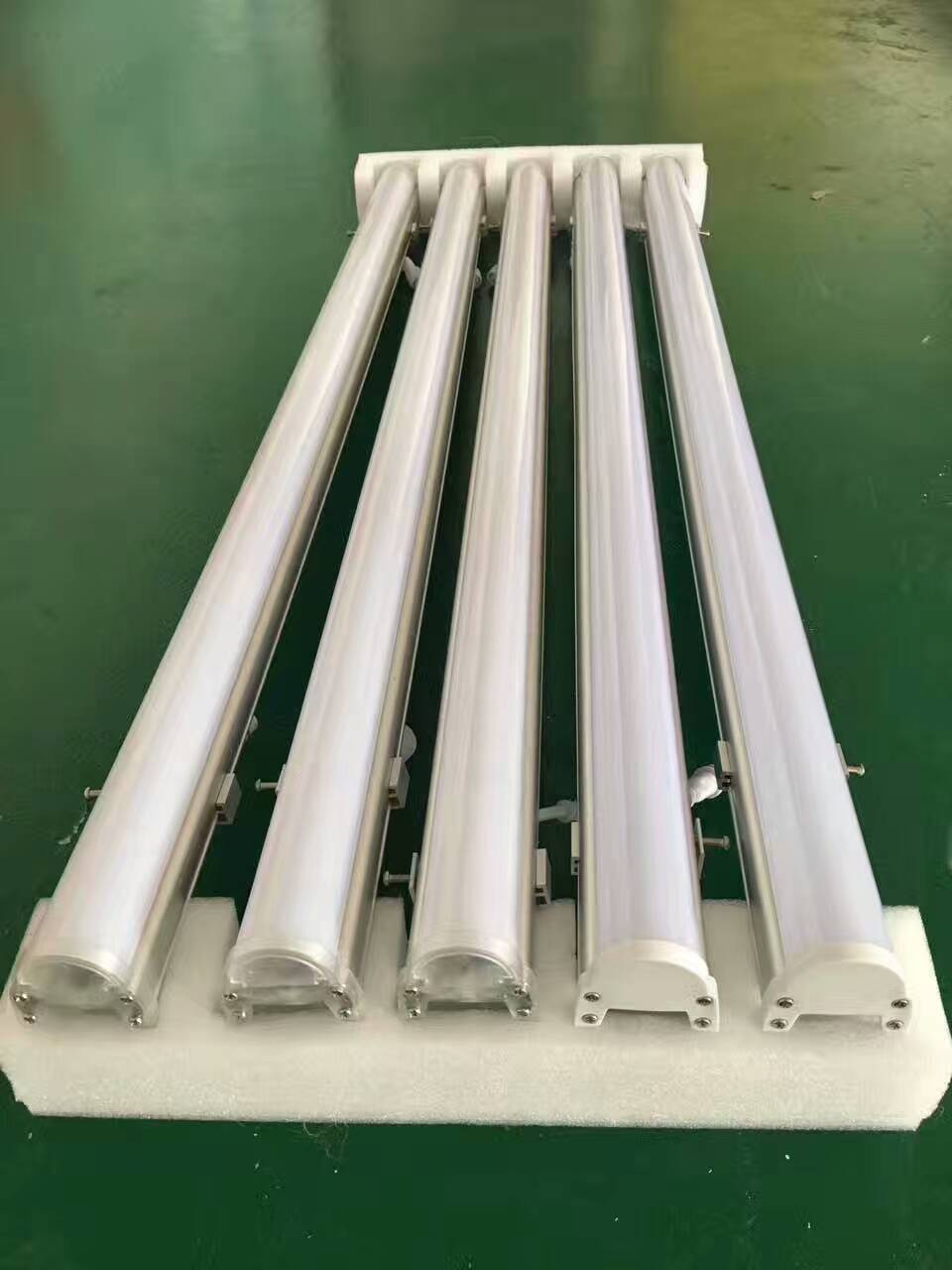 LED護(hù)欄管，中山護(hù)欄管，LED數(shù)碼管，LED鋁材護(hù)欄管，LED外控?cái)?shù)碼管，