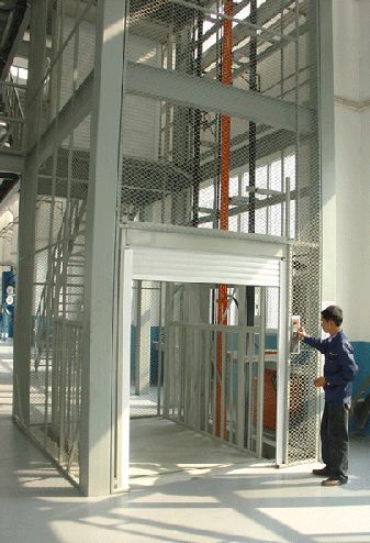 貨梯升降機(jī)-新鄉(xiāng)紅旗貨梯升降機(jī)廠家認(rèn)準(zhǔn)泰鋼