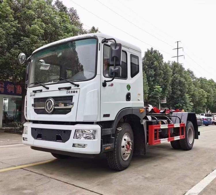 東風勾臂垃圾車 可拉14噸建筑垃圾 也可配移動站 穩(wěn)定性好可定制