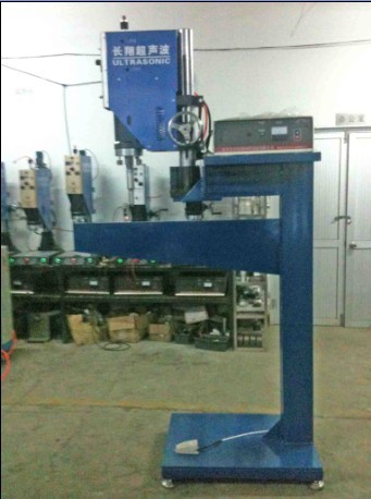 周轉(zhuǎn)箱焊接機(jī)，塑料專用超聲波焊接機(jī)