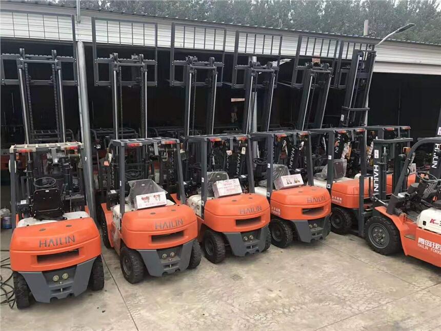 東阿縣青島現(xiàn)代叉車銷售多少錢？