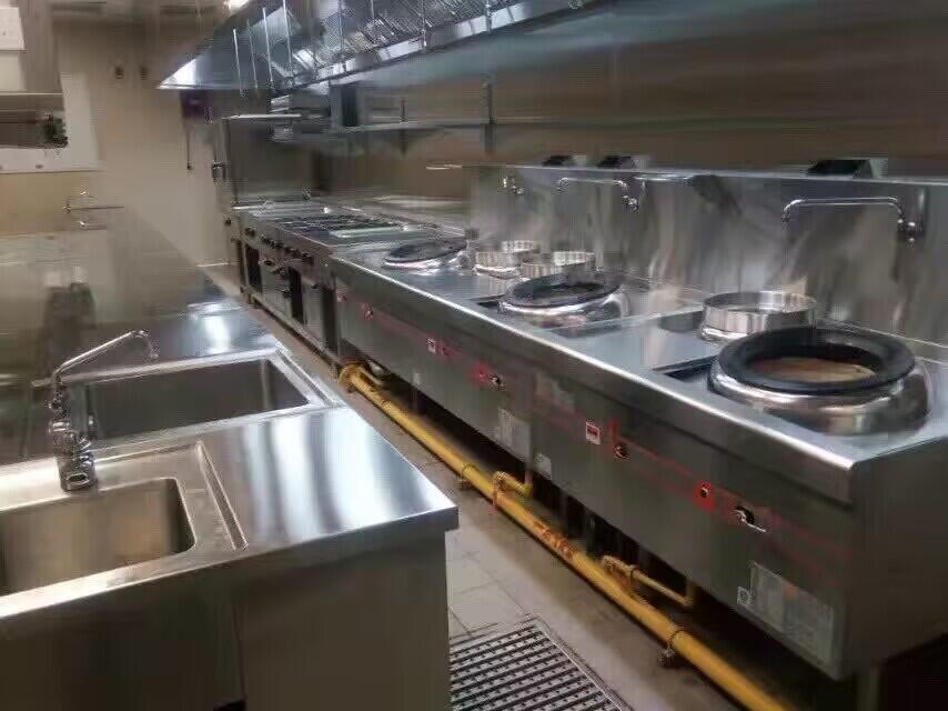 肇慶廚美節(jié)能酒店飯店工廠學(xué)校食堂大型抽油煙機(jī)清洗保潔公司