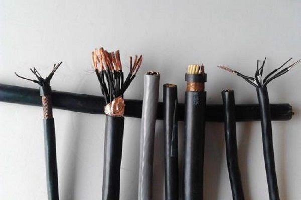 400X2X0.4鎧裝電纜HYA22