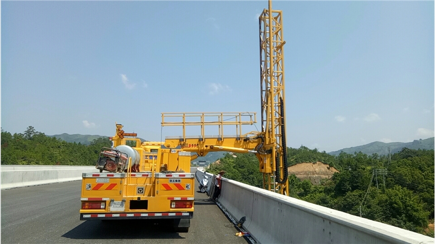 潮州市橋梁檢測(cè)車(chē)出租，橋底加固車(chē)出租，橋檢車(chē)出租服務(wù)