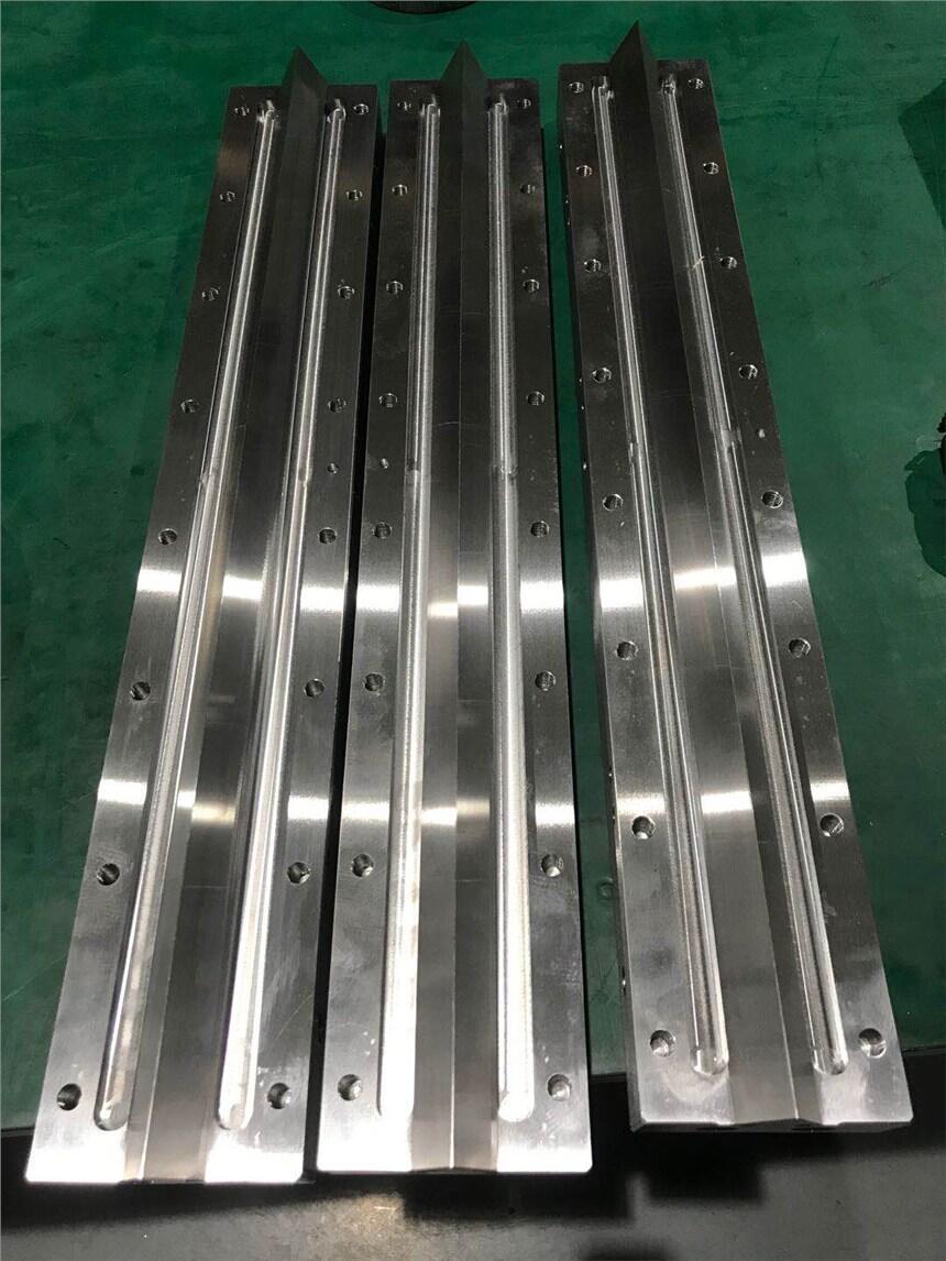 質(zhì)量檢測(cè)過(guò)關(guān)現(xiàn)貨650mm熔噴布模具