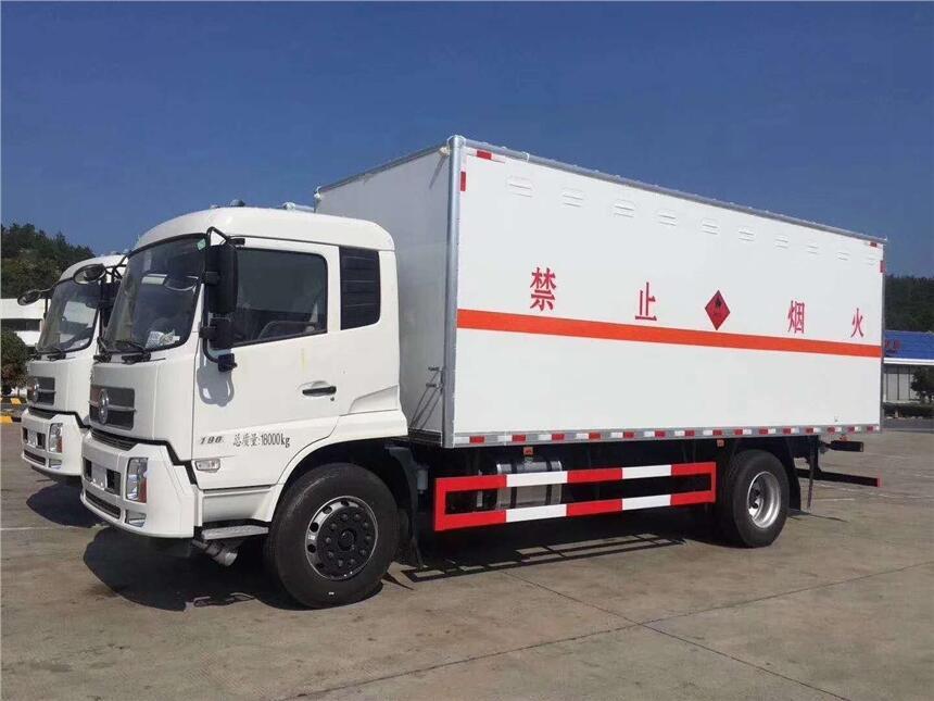 危貨運(yùn)輸車_易燃液體廂式運(yùn)輸車_遼寧工廠圖片大全