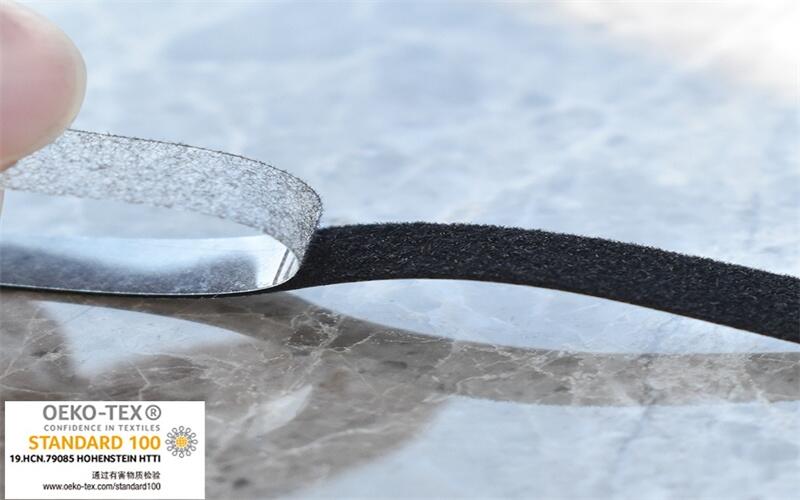 植絨刻字膜防滑條 經(jīng)典黑色刻字膜 服飾輔料植絨刻字膜