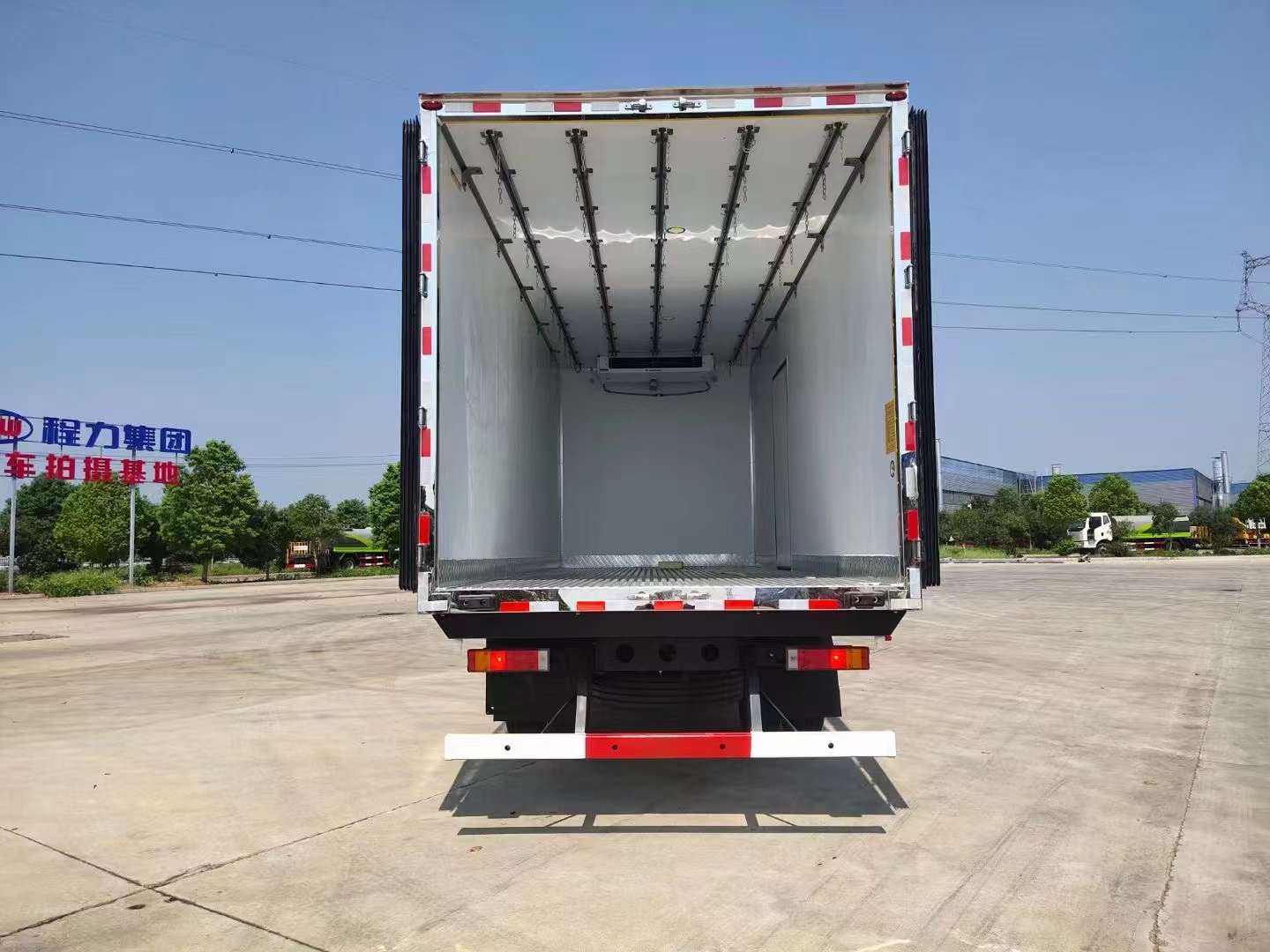 廣東陽江市東風(fēng)天錦260馬力活魚冷藏車銷售網(wǎng)點(diǎn)