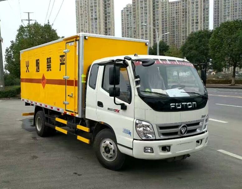 福田奧鈴排半危貨車 國五5噸危化車現(xiàn)車報價
