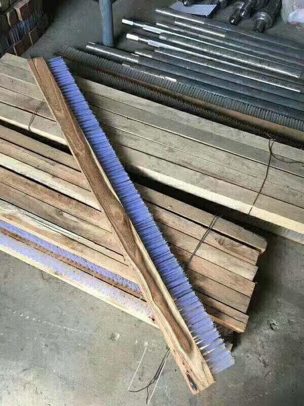 建豐磚機(jī)，磚機(jī)配件配件毛刷廠家直銷
