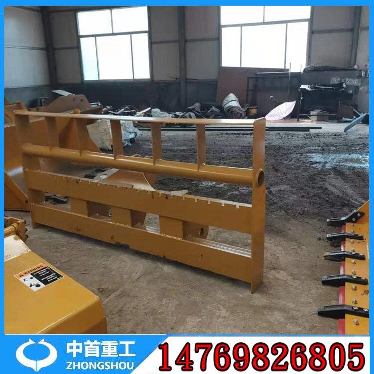 河南廈工30鏟車加叉齒改裝廠家電話更換方便
