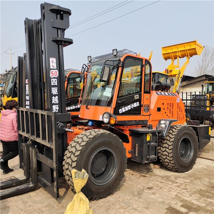 叉4噸叉高4米_叉鋼管用四驅叉車廠家ZSZG