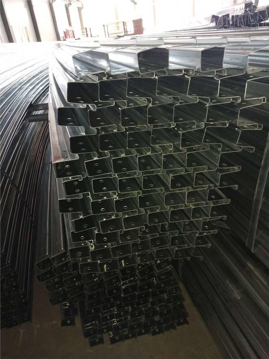 溫室大棚卡槽 凱威農業(yè) 高鋅層卡槽 溫室熱鍍鋅卡槽 歡迎咨詢