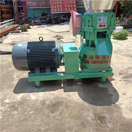 小型電動牛羊養(yǎng)殖造粒機 雜草棉桿飼料顆粒機