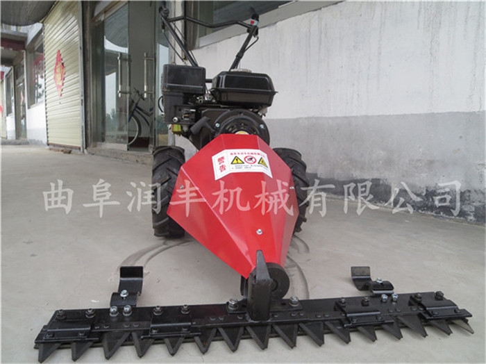 草坪修剪機(jī) 旋轉(zhuǎn)式割草機(jī)  自動行走割草機(jī)