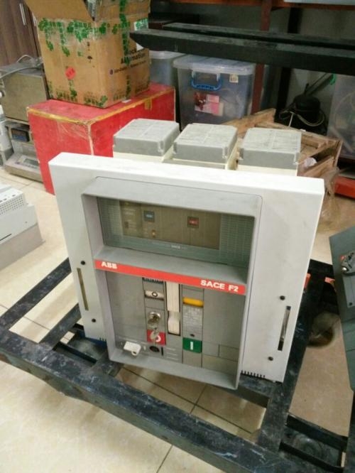 E1N1600 R400 PR122/P-LSI FHR NST