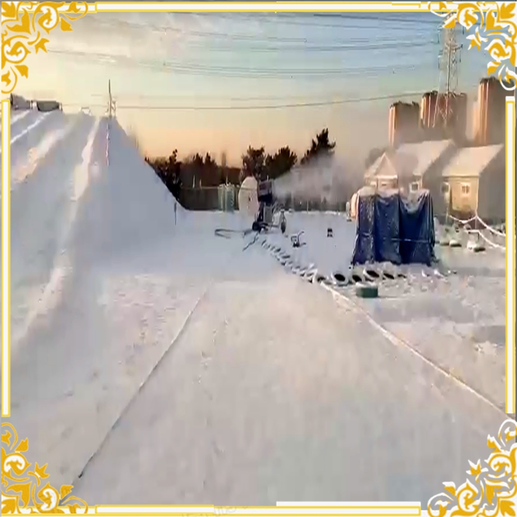 嬉雪樂園規(guī)劃設計 大功率大型造雪機產(chǎn)雪量30-90立方 人工造雪機廠家