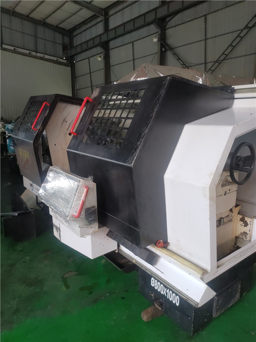 大連數(shù)控1米臥式車(chē)床型號(hào)CKA6180
