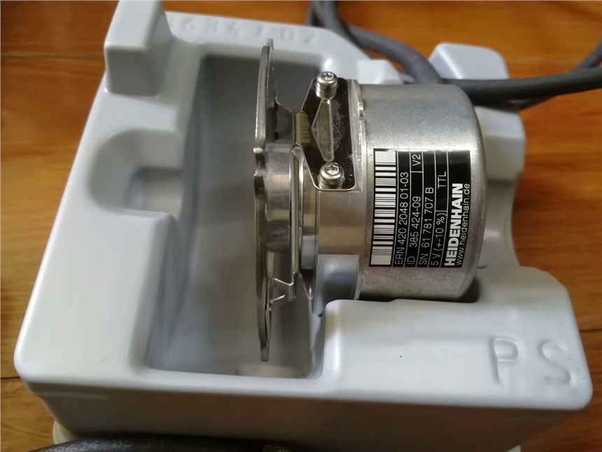 AIPF ZW565156