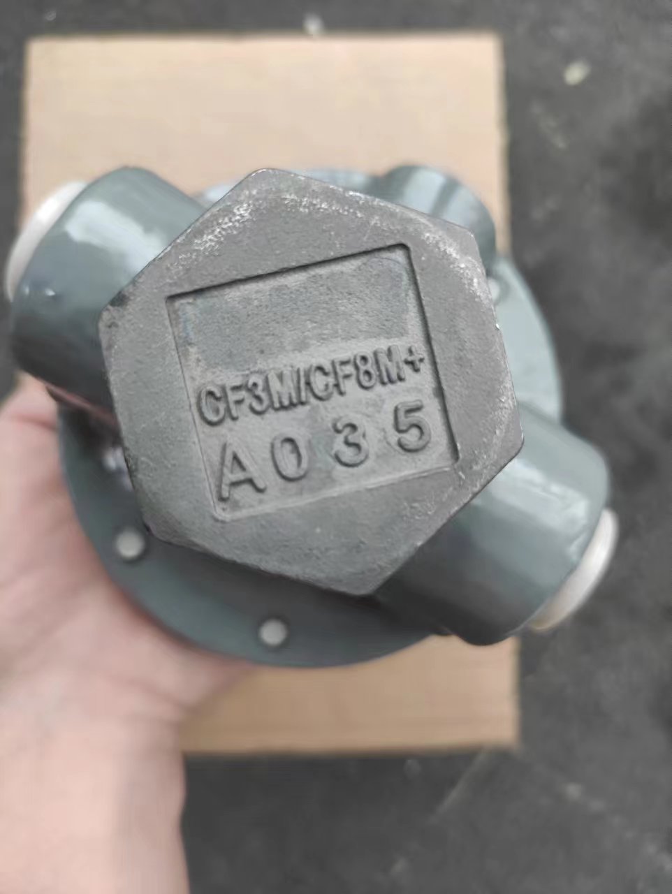 KUKAbжC(j)KR 6 R700-2
