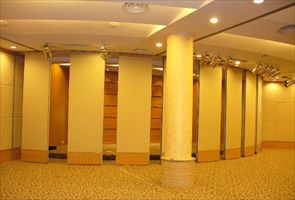 烏魯木齊活動(dòng)隔斷，移動(dòng)隔墻，屏風(fēng)隔斷供應(yīng)商