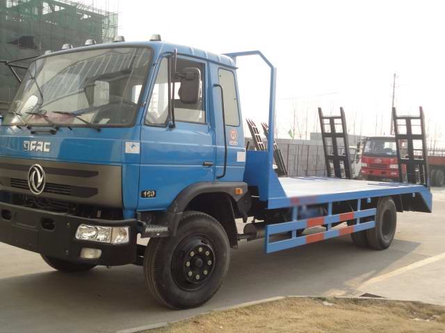 小型大型挖機平板運輸車_挖機拖板車_挖機運輸車_鉤機拖車_工程運輸車價格圖片參數(shù)
