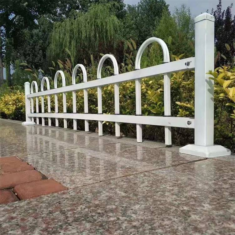 U型草坪護欄綠化帶隔離柵欄小區(qū)花園n型管圍欄