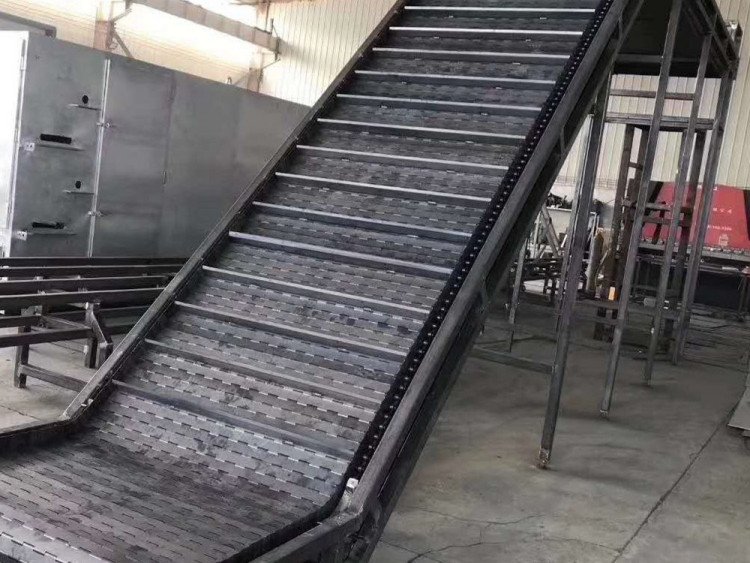 佳聯自動化不銹鋼鏈板輸送機工業(yè)級重型輸送設備品質保證