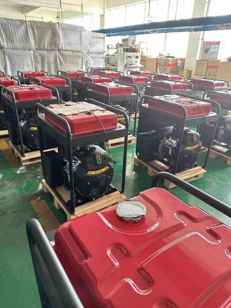 10kw雙缸風(fēng)冷汽油發(fā)電機便攜移動式220v380v戶外建筑施工搶修應(yīng)急